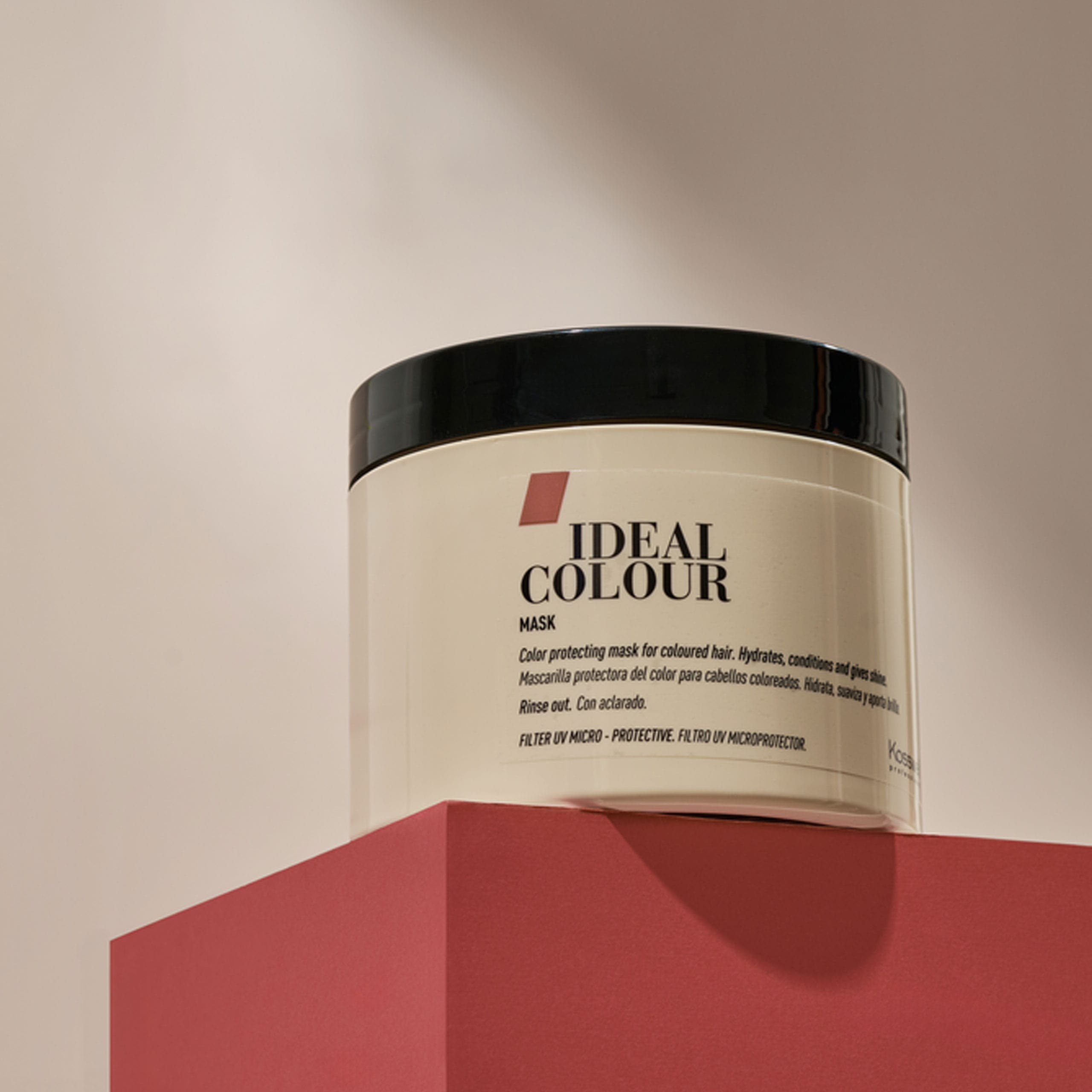 Kosswell Ideal Color Mask 500 g na czerwonej podstawie